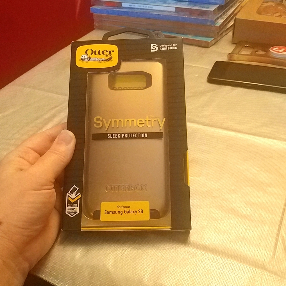 10/$10  Samsung 8 Otterbox BNIB